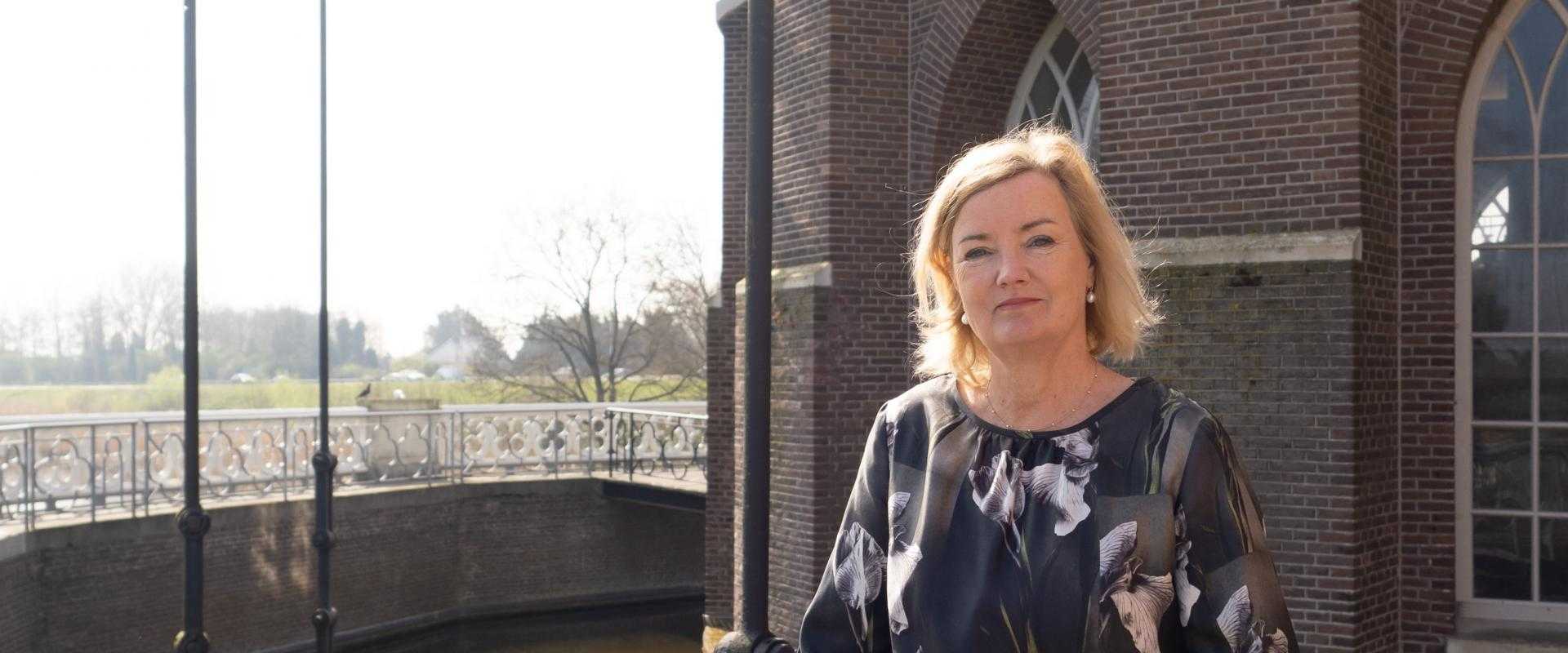 Elise van Melis in front of the Cruquius pumping station.