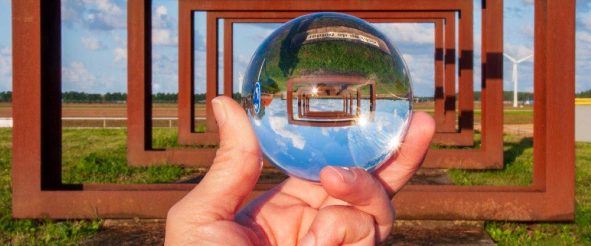 Winnende foto van fotowedstrijd 2024: kunstwerk Zicht op de Polder in Burgerveen