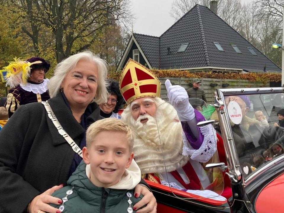 Kinderburgemeester Lars op de Sinterklaasintocht