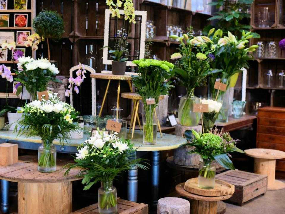 Interior of flower shop Fruit en Flowers Reeuwijk