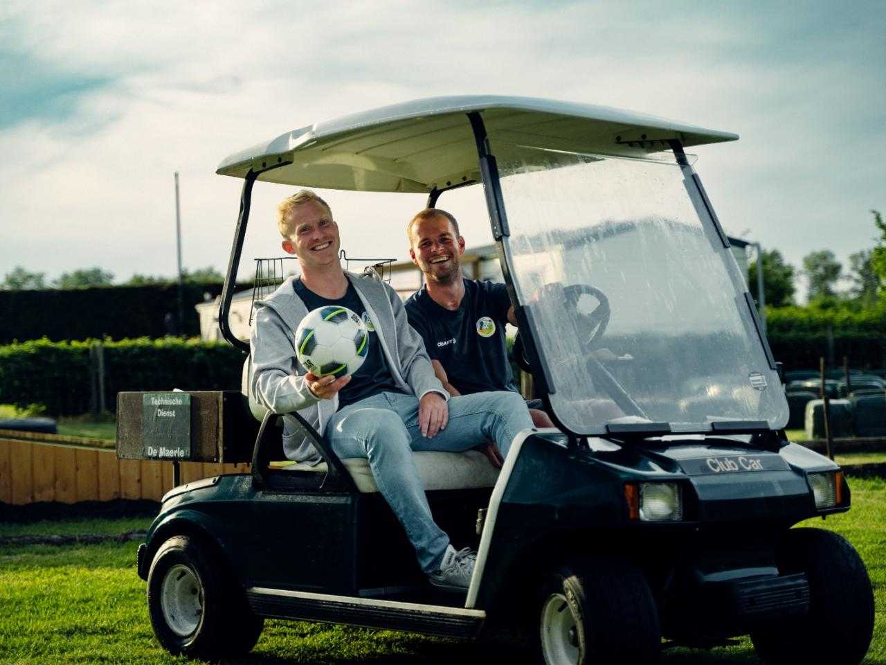 Luc and Martijn in golf cart