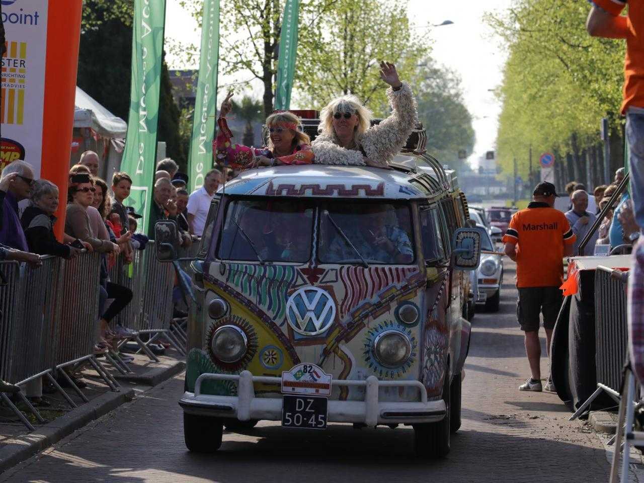 oldtimer bij de Venniper Koninginnerit