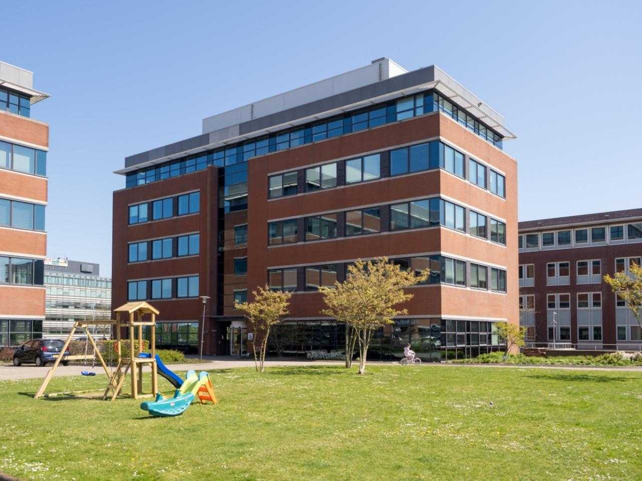 Office buildings and hotels in Schiphol-Rijk.