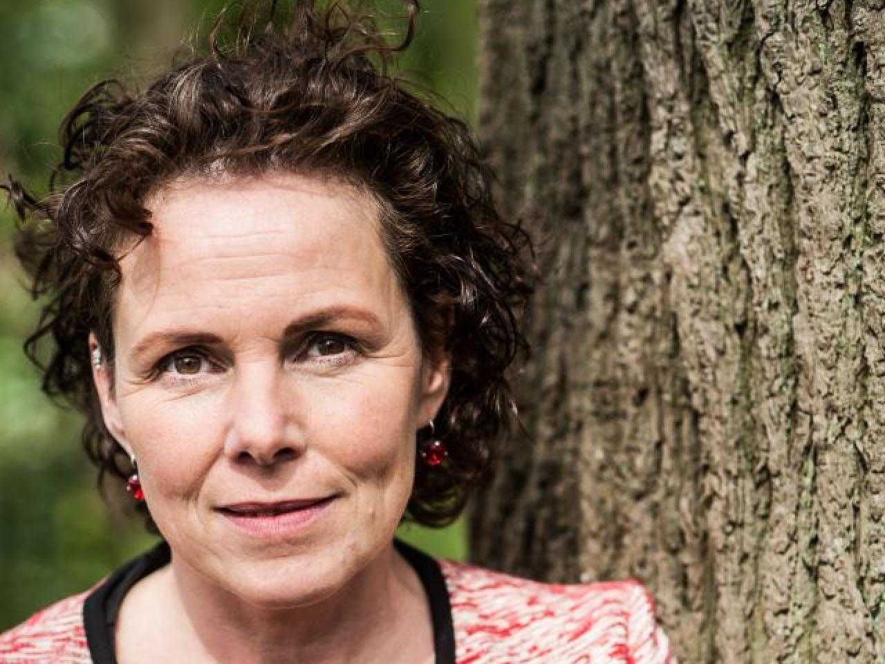 Portrait photo of Ilse van Dijk