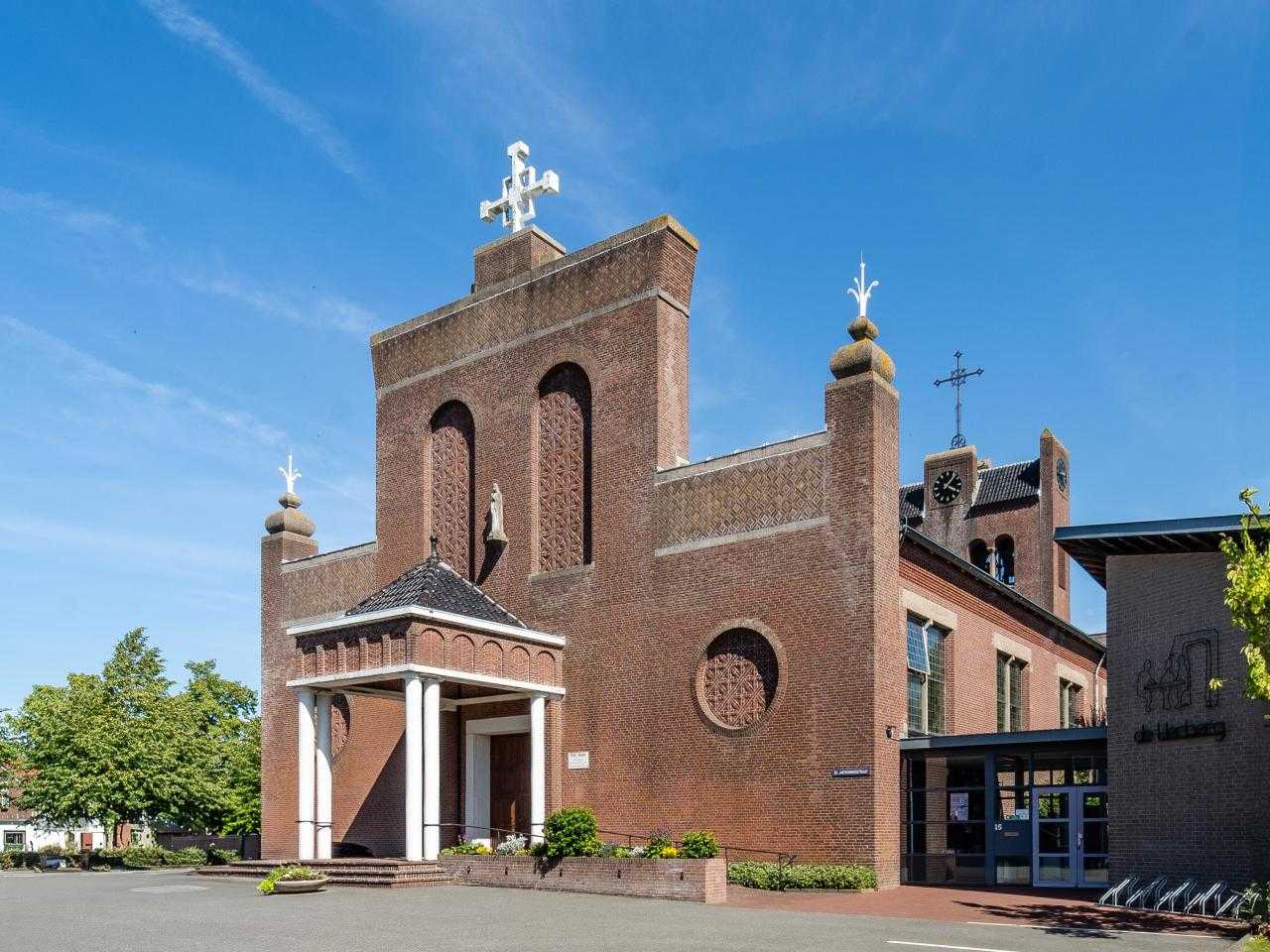 Onze lieve vrouwen kerk Nieuw-Vennep