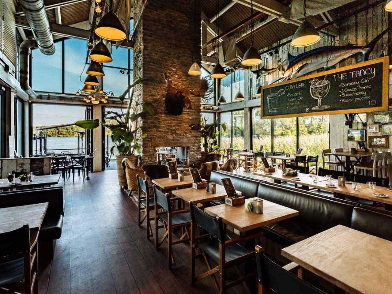 Restaurant aan het strand