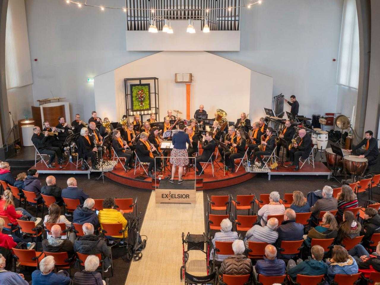 Optreden muziekgroep Excelsior.