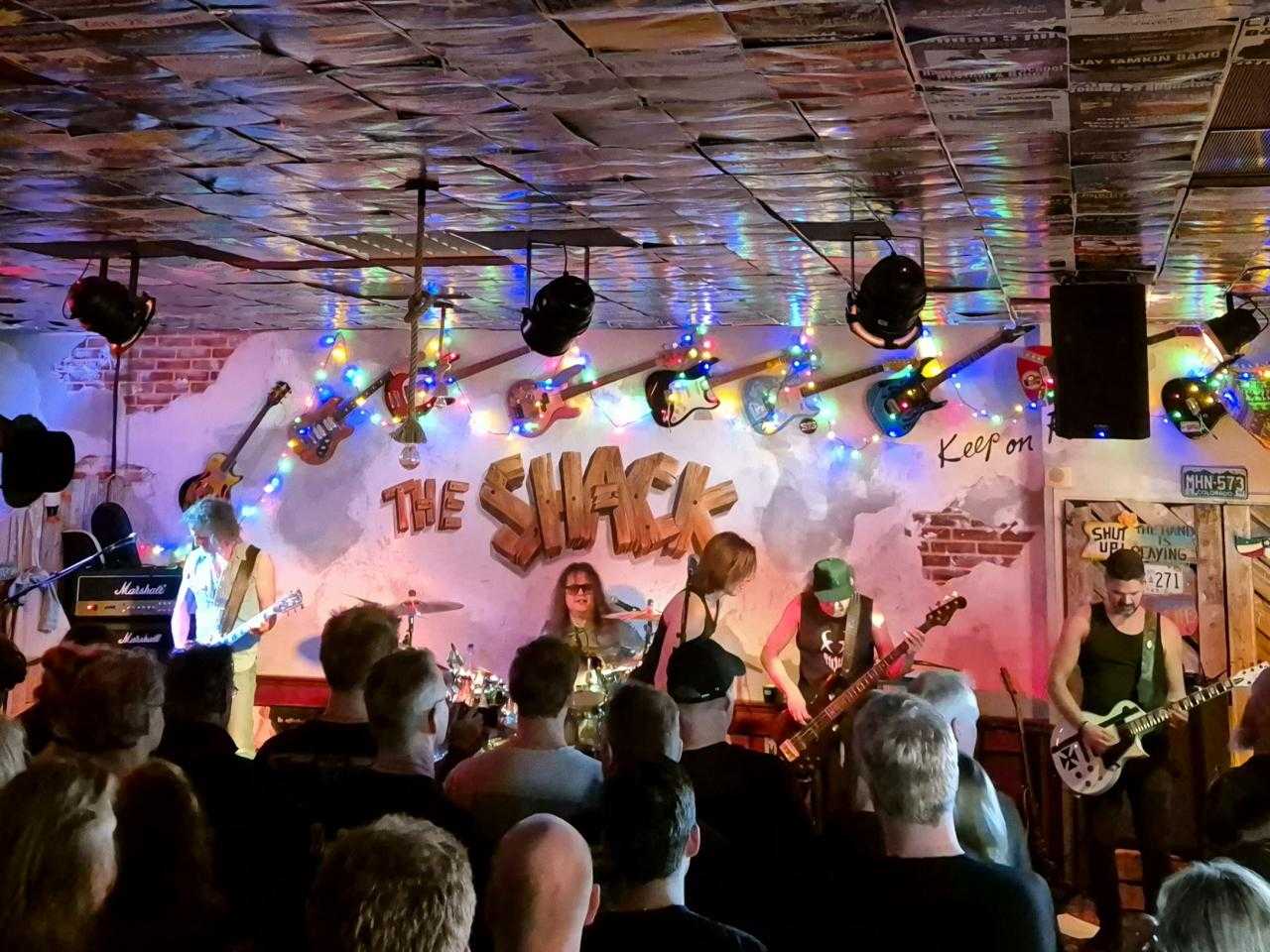 the shack optreden