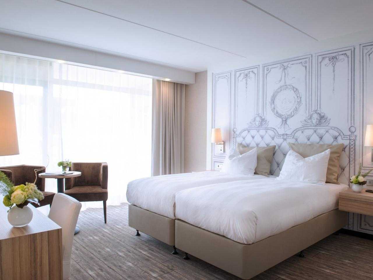 Interieur kamer van der Valk hotel
