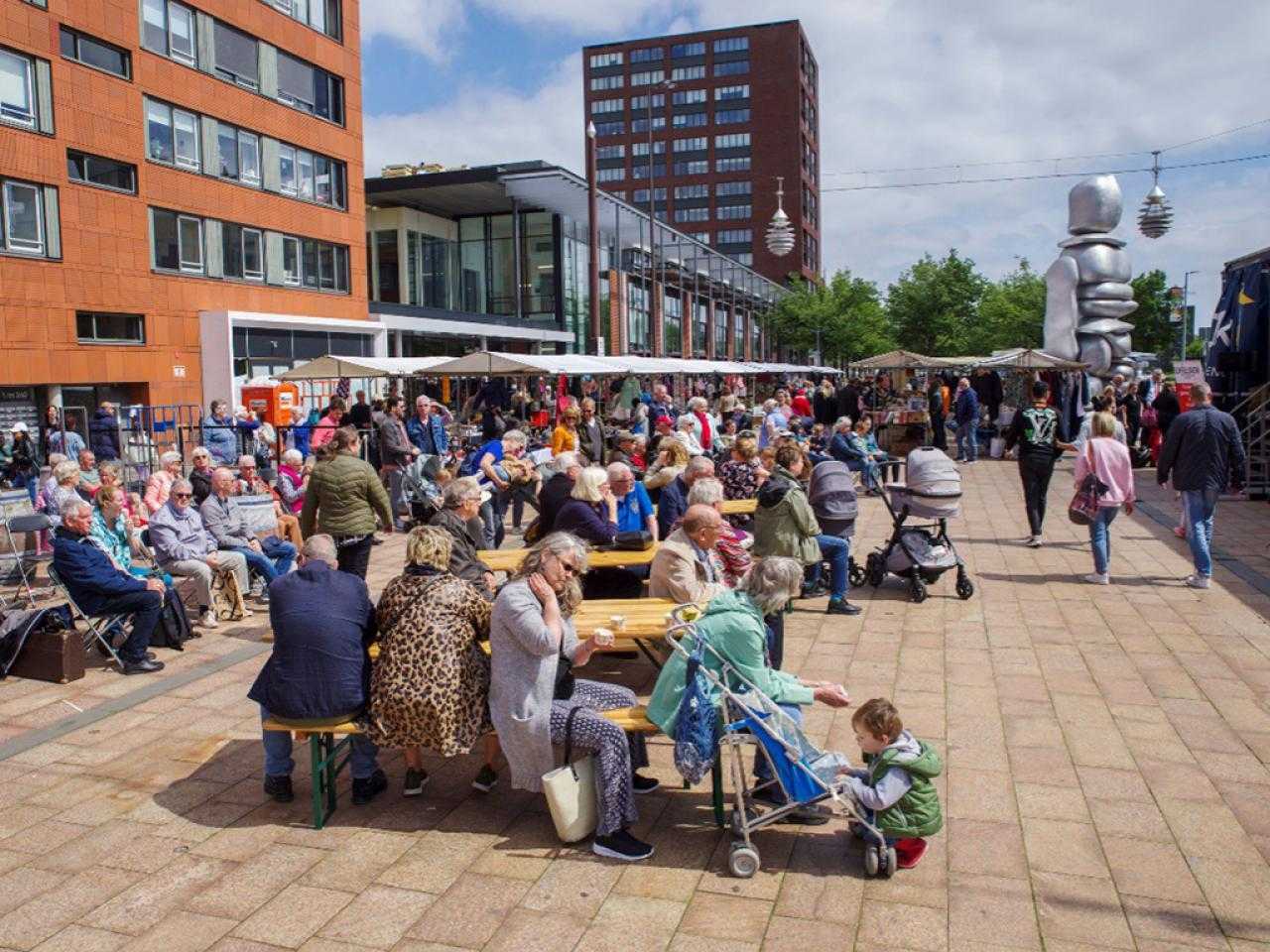 Markt op het Burgenmeester van Stamplein