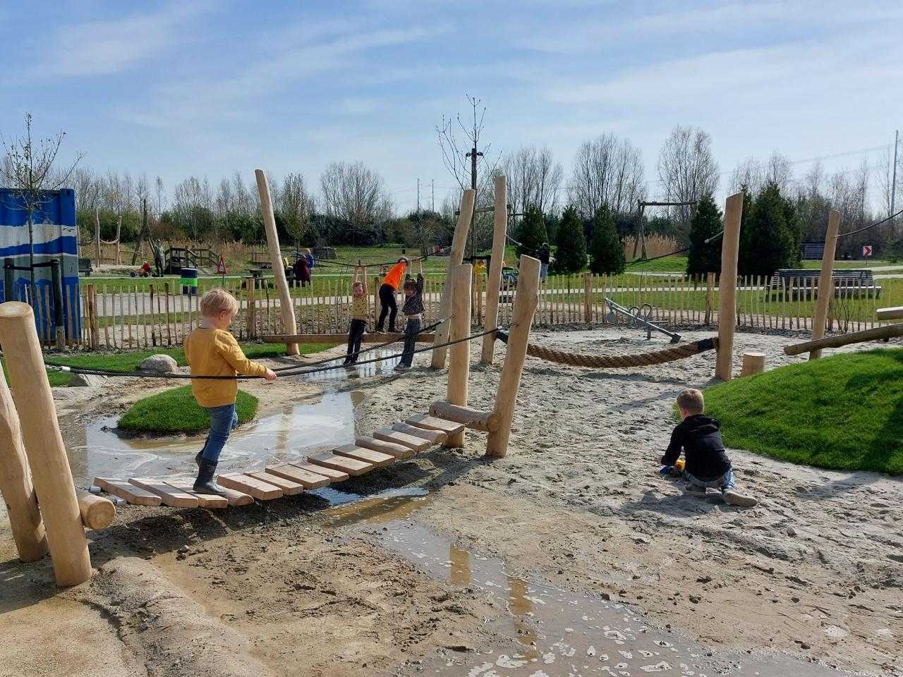 Kinderen aan het spelen