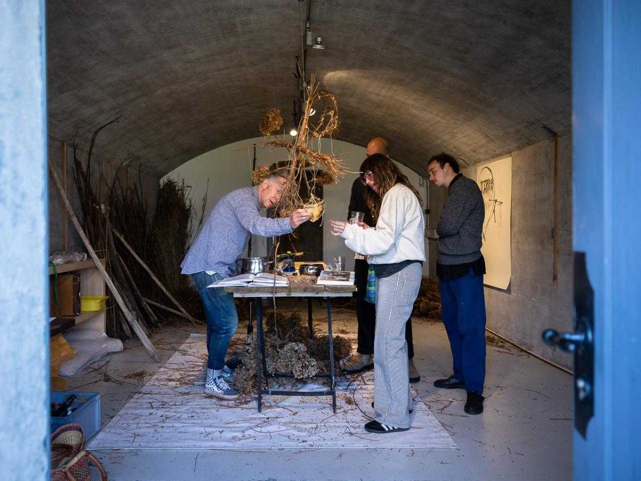 Mensen in atelier