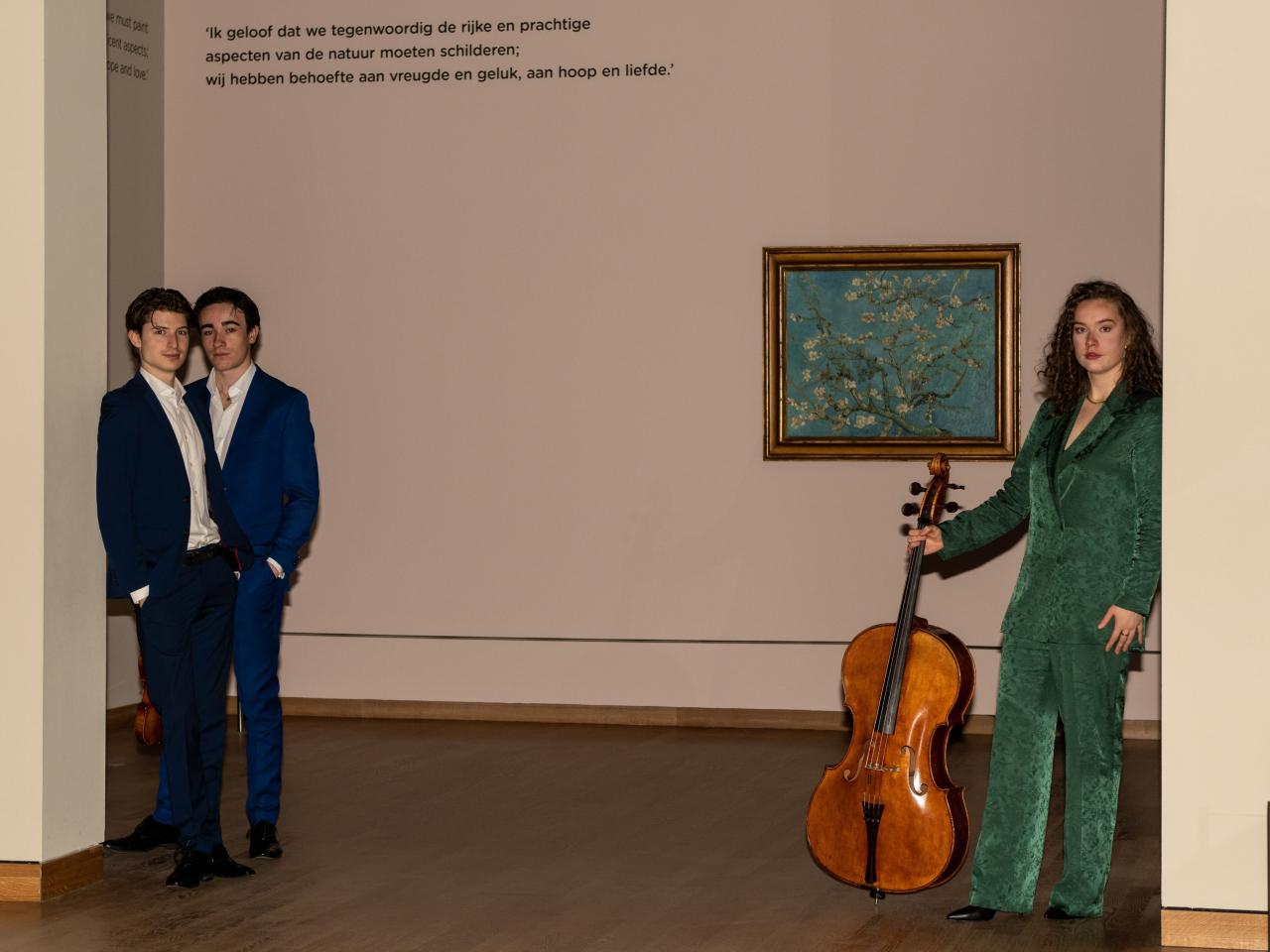 Groepsfoto van het Van Gogh trio